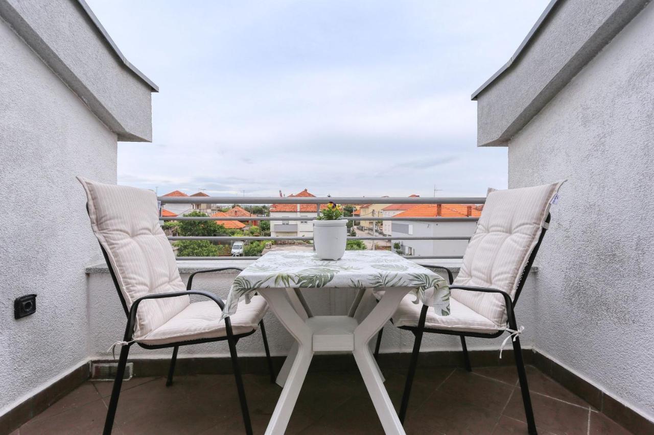 Elena Apartman *